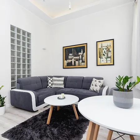 Two Bedroom - Starowislna 36 شقة